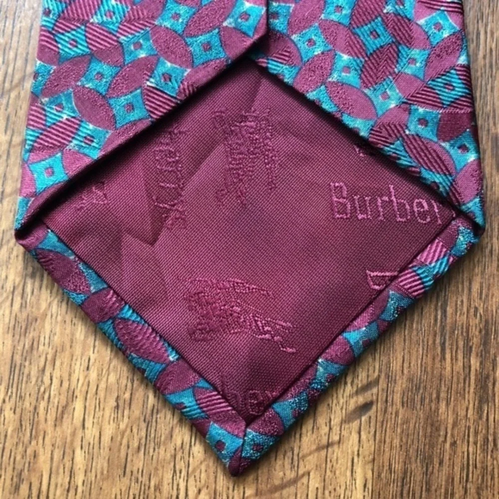 Burberry Classic Red & Green Silk Tie